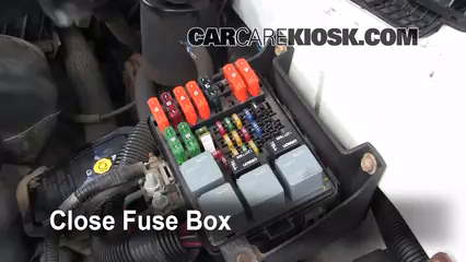 Replace a Fuse: 1990-2005 Chevrolet Astro - 2001 Chevrolet Astro 4.3L